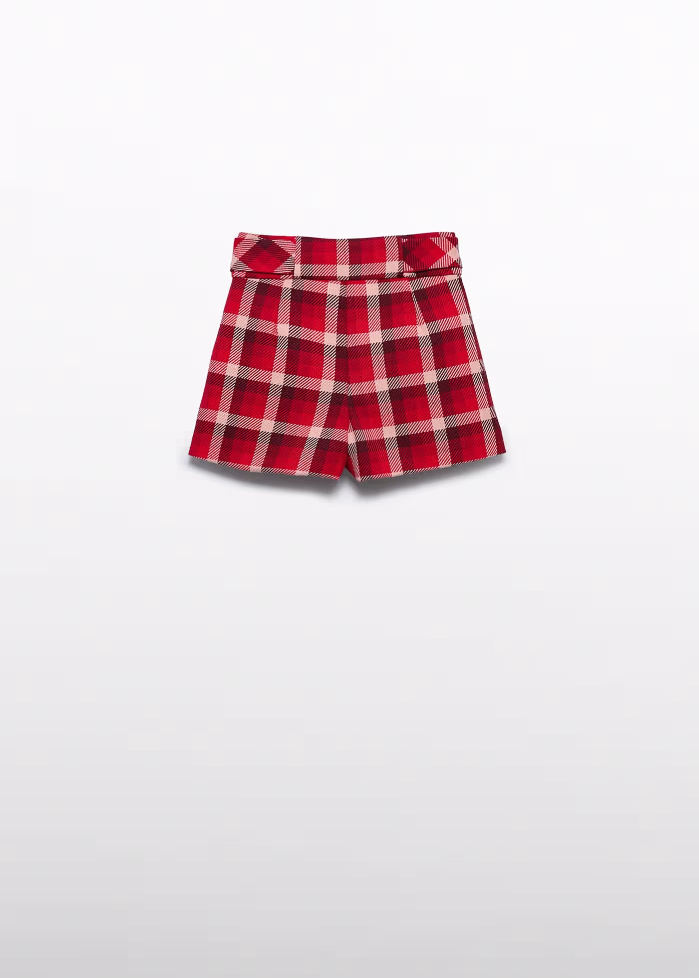 plaid shorts