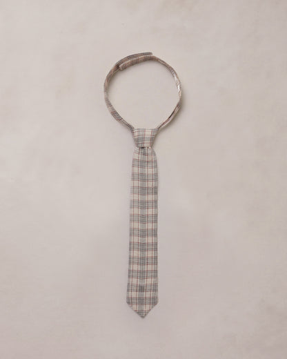 skinny tie