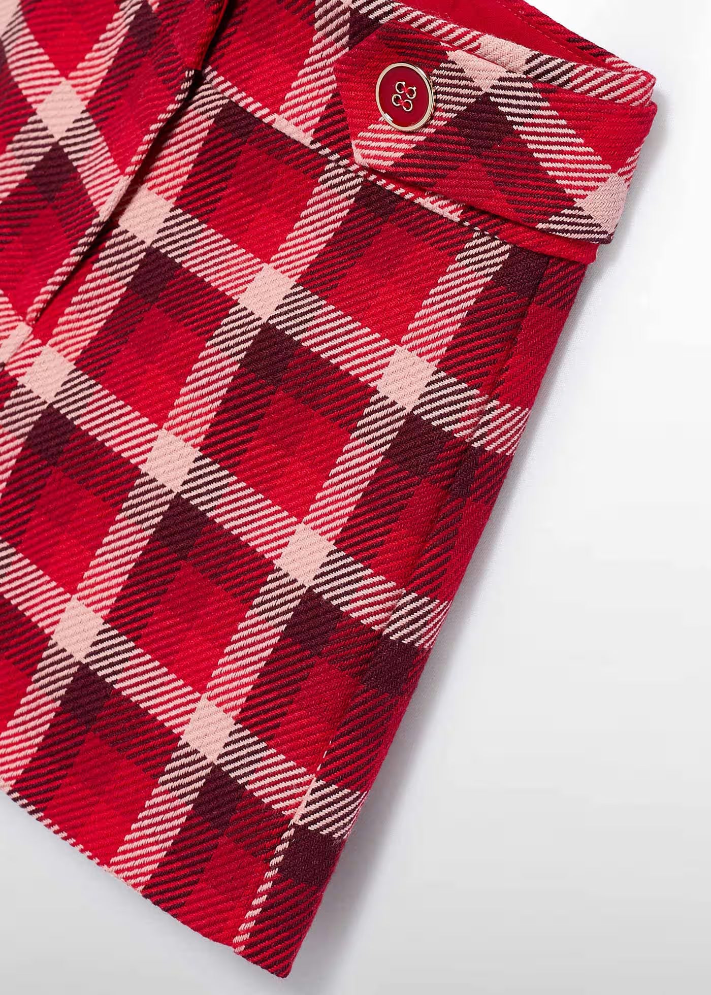 plaid shorts