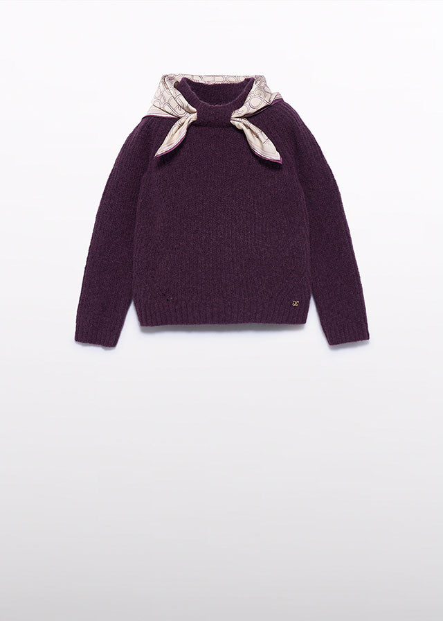 5.881 scarf detail sweater